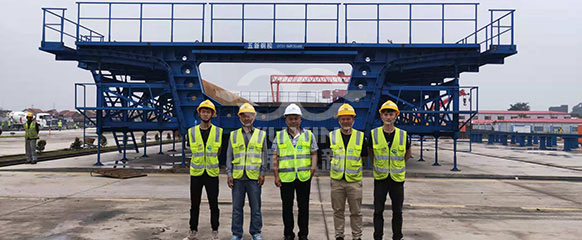 Ván khuôn dầm hộp đúc sẵn nguyên khối