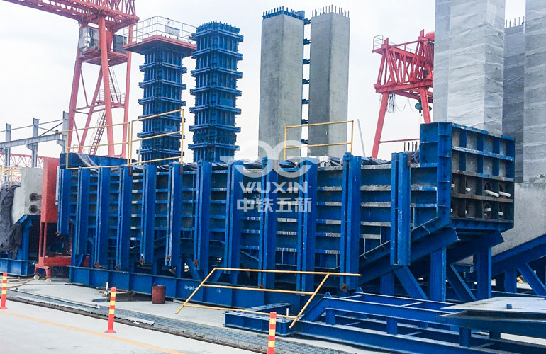 Khuôn cột cầu & khuôn dầm mũ