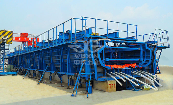 Khuôn dầm chữ U