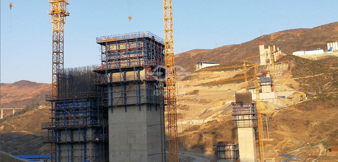 Ván khuôn leo thủy lực