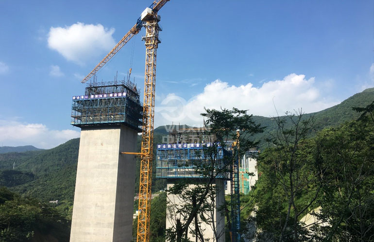 Nền tảng thông minh thi công cột trụ cao